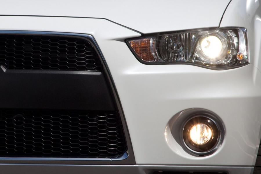  Mitsubishi Outlander GT 2010 года  (фото 28 из 91)